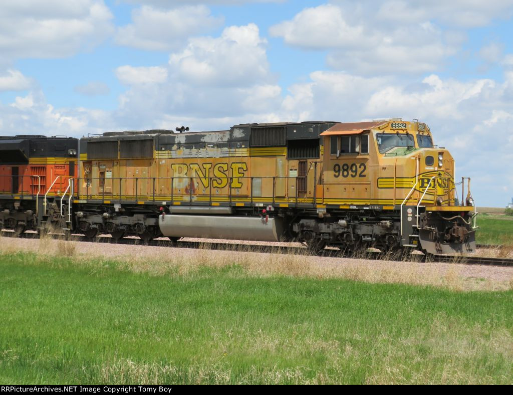 BNSF 9892